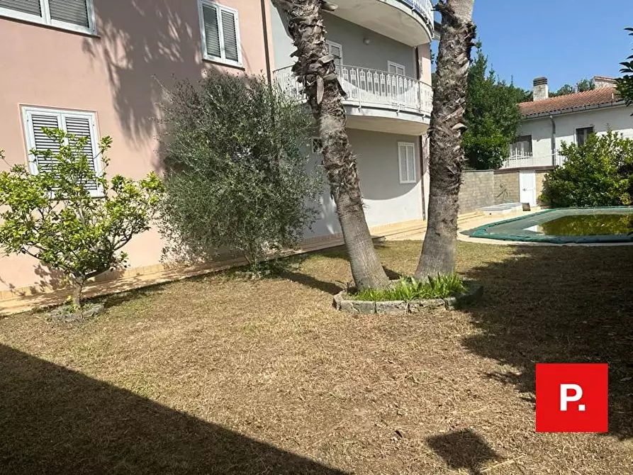 Immagine 3 di Villa in vendita  in via Francesco II di Borbone a Caserta