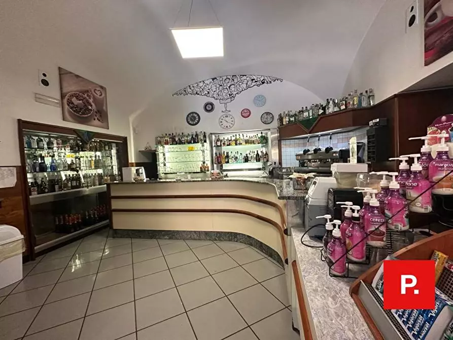 Immagine 7 di Attività commerciale in vendita  in corso Trieste a Caserta