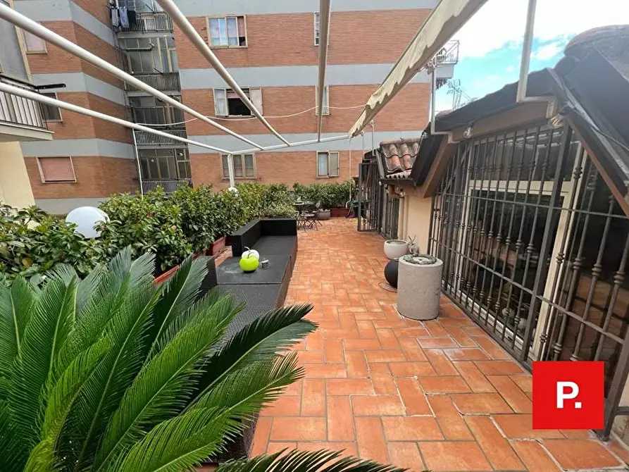 Immagine 6 di Villa in vendita  in via santa chiara a Caserta