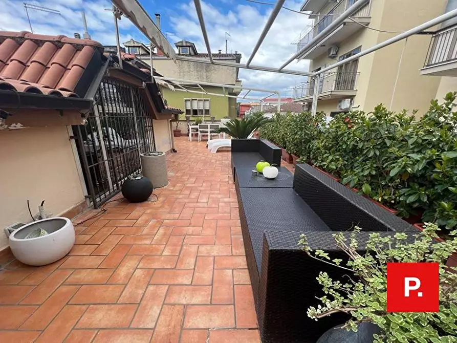 Immagine 7 di Villa in vendita  in via santa chiara a Caserta