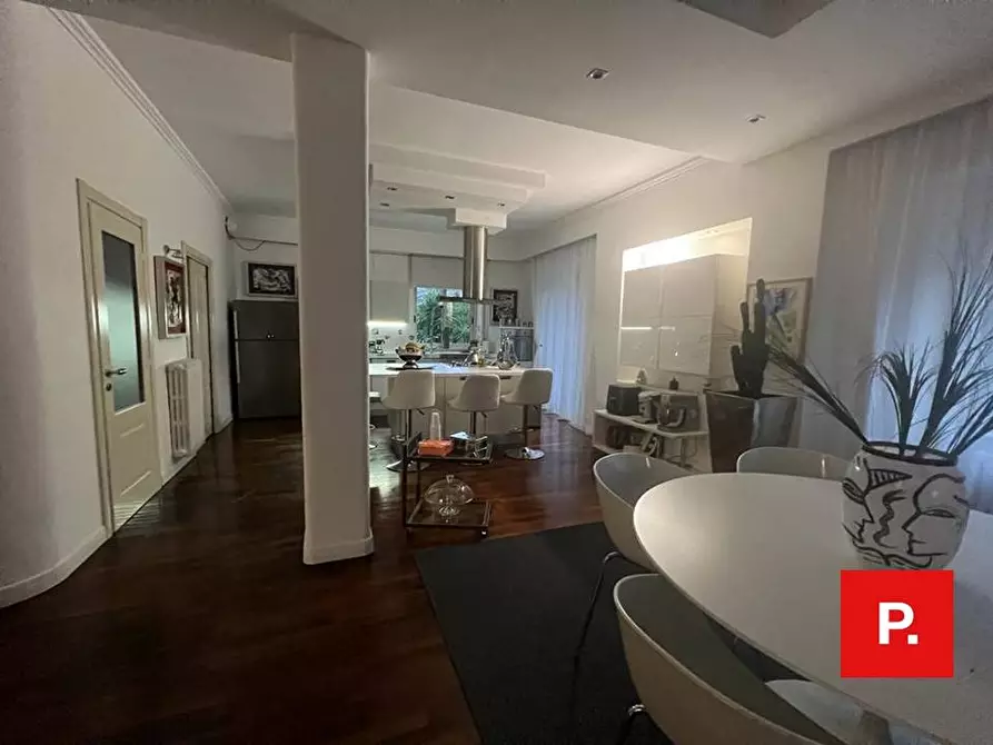 Immagine 17 di Villa in vendita  in via santa chiara a Caserta