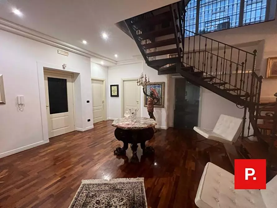 Immagine 23 di Villa in vendita  in via santa chiara a Caserta