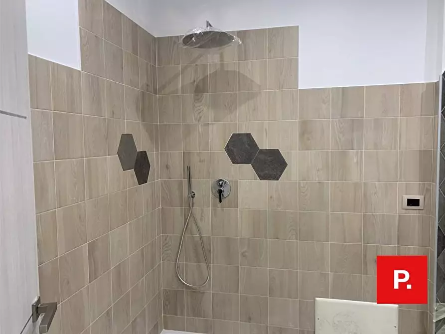 Immagine 8 di Appartamento in vendita  in vicolo Oreste Padula a Caserta