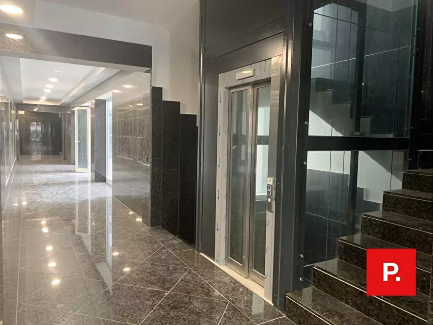 Immagine 5 di Appartamento in vendita  in Via Giambattista Vico a Caserta