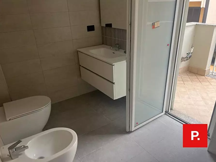 Immagine 24 di Appartamento in vendita  in via marchesiello a Caserta