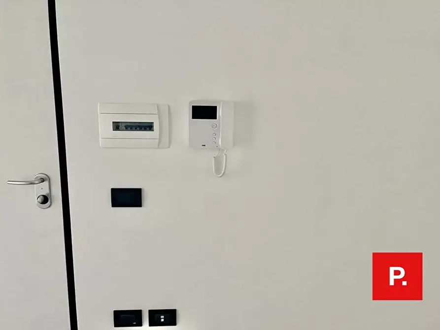 Immagine 11 di Appartamento in vendita  in via marchesiello a Caserta