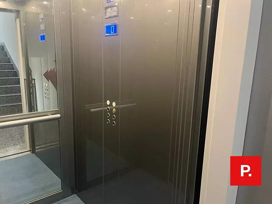 Immagine 28 di Appartamento in vendita  in via marchesiello a Caserta