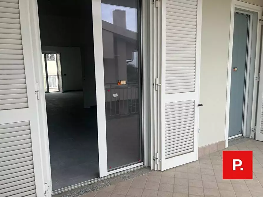 Immagine 23 di Appartamento in vendita  in via marchesiello a Caserta