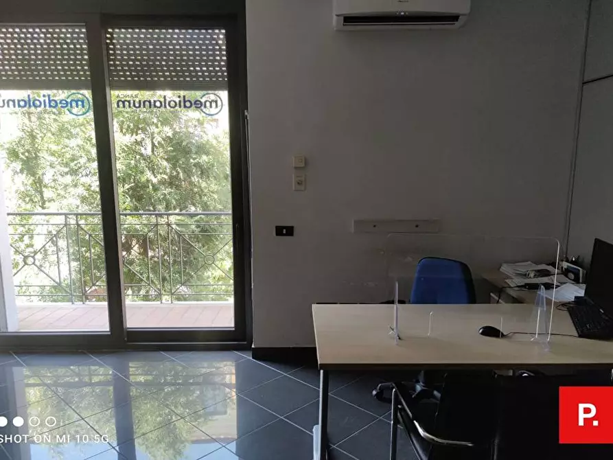 Immagine 5 di Ufficio in vendita  in corso trieste a Caserta