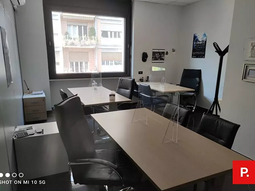 Immagine 9 di Ufficio in vendita  in corso trieste a Caserta