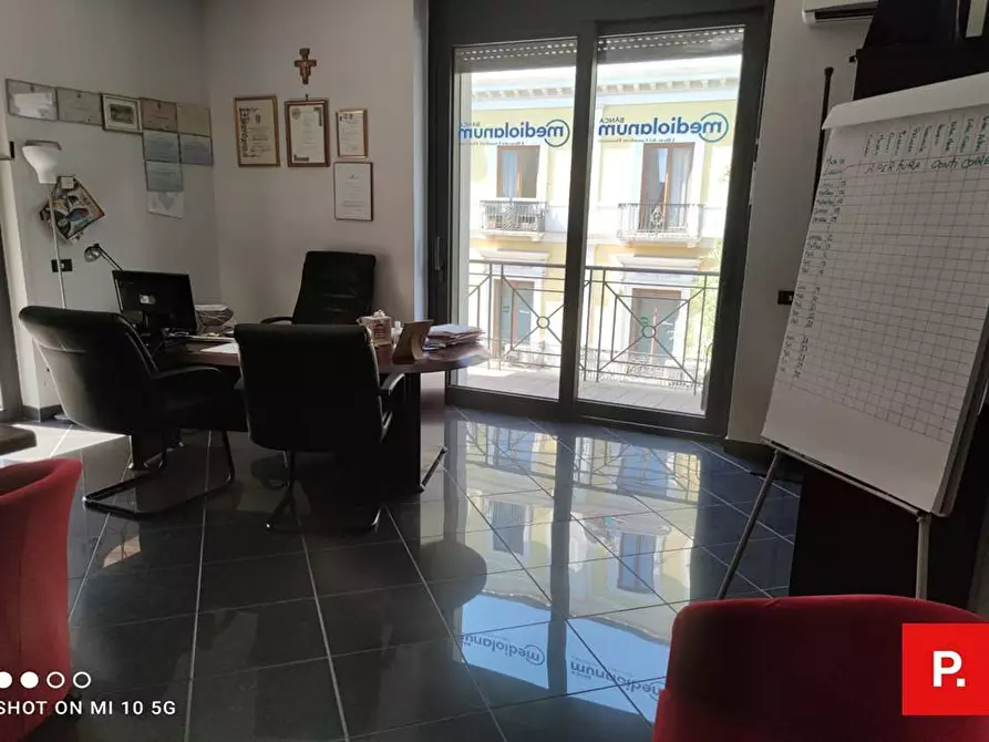 Immagine 15 di Ufficio in vendita  in corso trieste a Caserta