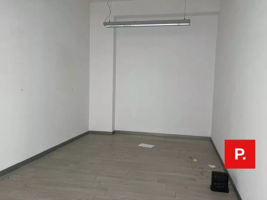 Immagine 12 di Ufficio in affitto  in via Daniele a Caserta