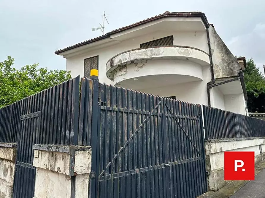 Immagine 2 di Villa in vendita  in viella dei ricciardi a Caserta