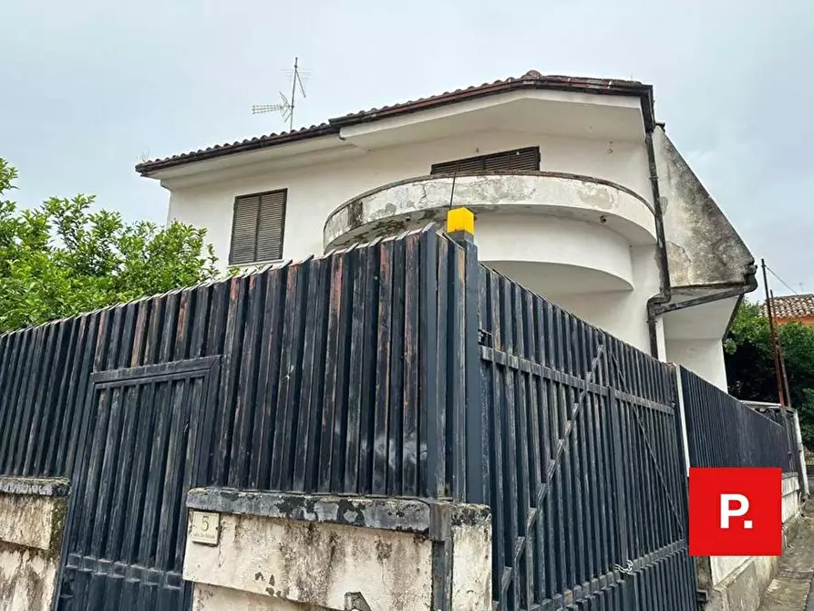 Immagine 3 di Villa in vendita  in viella dei ricciardi a Caserta