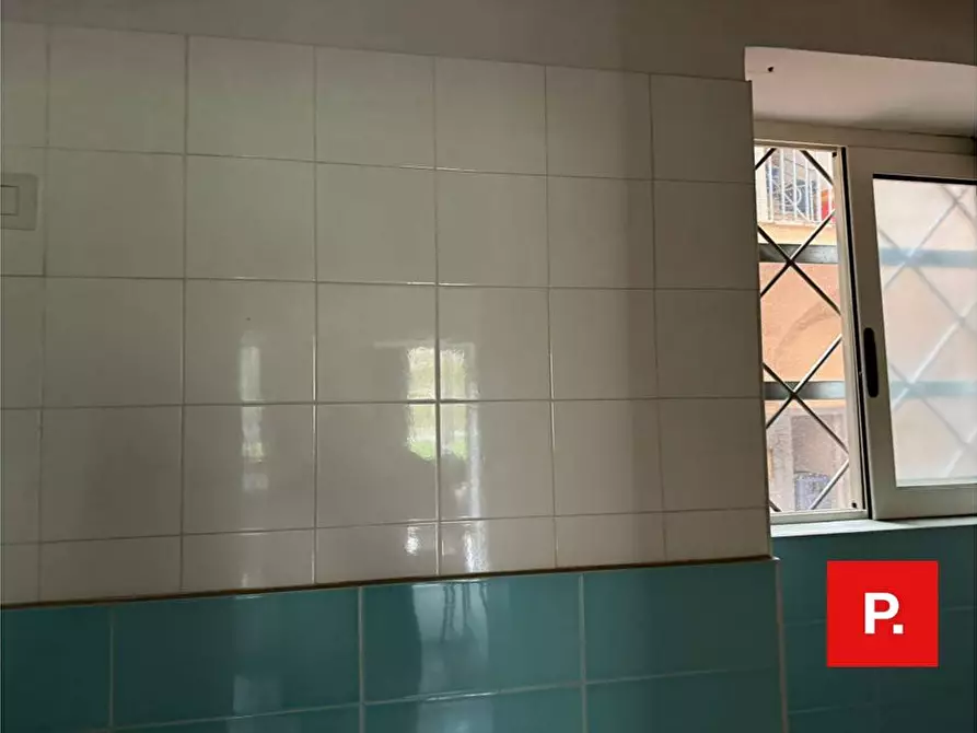 Immagine 5 di Locale commerciale in affitto  in via Gasparri a Caserta