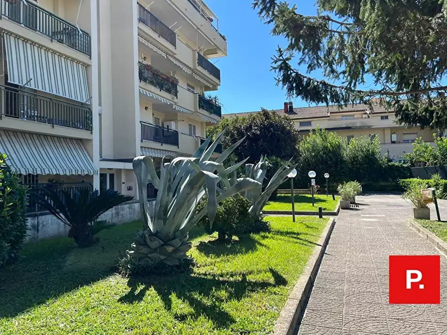 Immagine 5 di Appartamento in vendita  in via cappuccini a Caserta