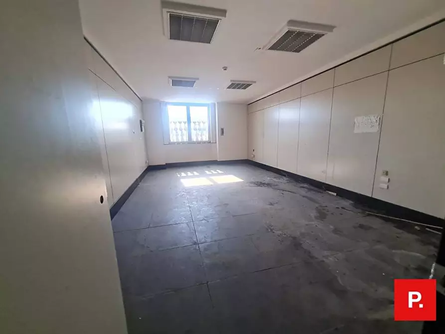 Immagine 3 di Ufficio in vendita  in corso Giannone a Caserta