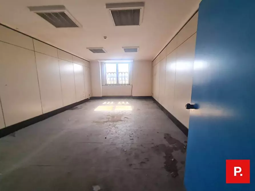 Immagine 8 di Ufficio in affitto  in corso Giannone a Caserta