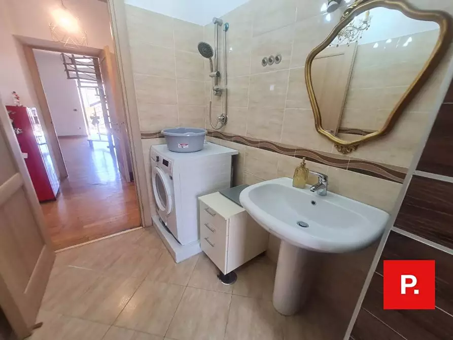 Immagine 9 di Appartamento in vendita  in via Santa Croce a Casagiove