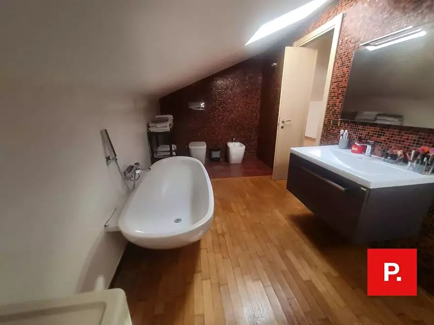 Immagine 20 di Appartamento in vendita  in via Santa Croce a Casagiove