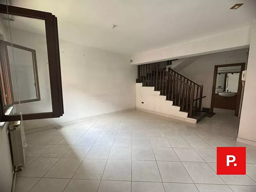 Immagine 11 di Villetta a schiera in vendita  in via tommaso De Angelis a Casagiove