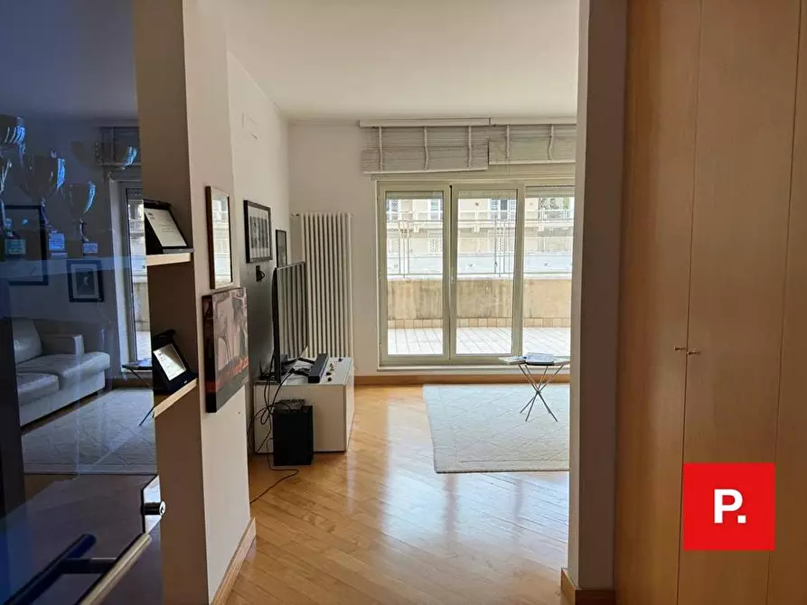 Immagine 7 di Ufficio in affitto  in via Botticelli a Caserta