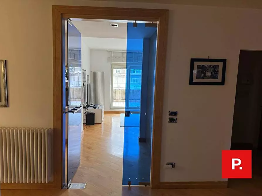 Immagine 13 di Ufficio in affitto  in via Botticelli a Caserta