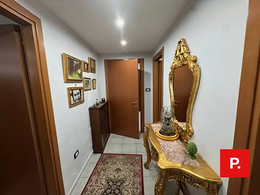 Immagine 2 di Appartamento in vendita  in via marchesiello a Caserta