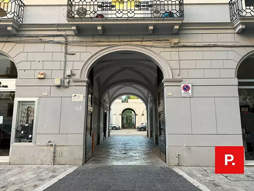 Immagine 1 di Appartamento in vendita  in corso Trieste a Caserta