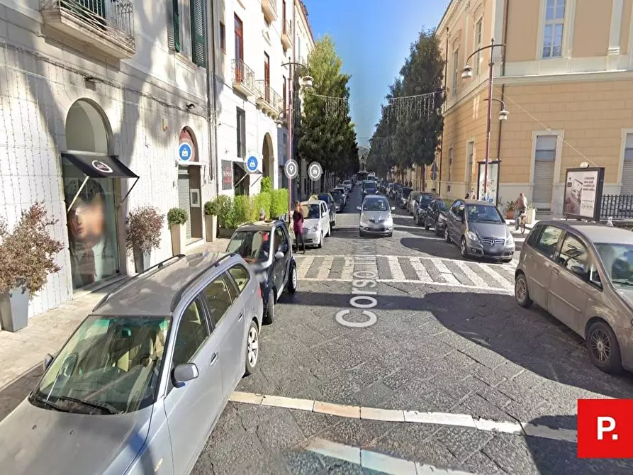 Immagine 2 di Appartamento in vendita  in corso Trieste a Caserta