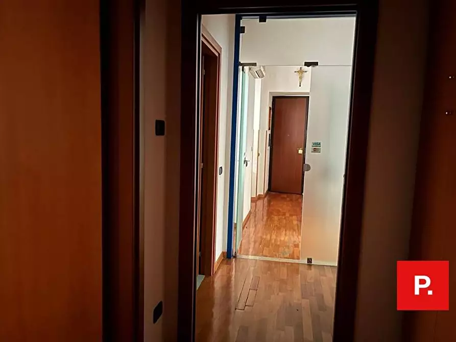 Immagine 13 di Appartamento in vendita  in via Ferrara a Caserta