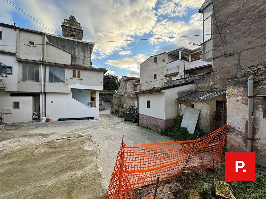 Immagine 3 di Casa indipendente in vendita  in via Camusso a Caserta
