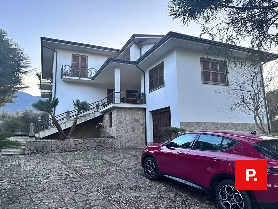 Immagine 2 di Villa in vendita  in Via Santacroce a Roccaromana