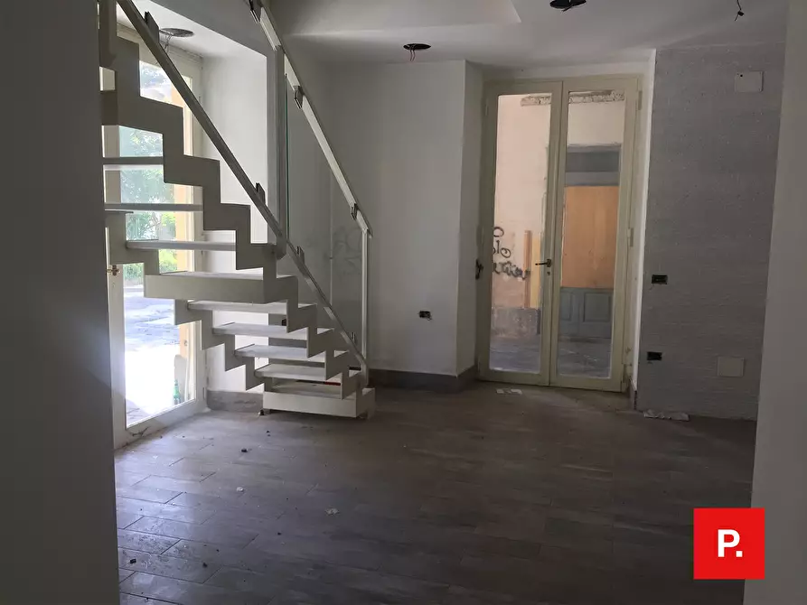 Immagine 4 di Locale commerciale in affitto  in via turati a Caserta