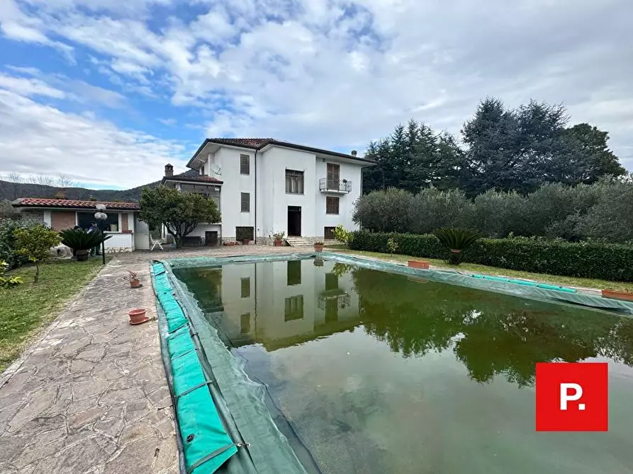 Immagine 1 di Villa in vendita  in Via Santacroce a Roccaromana