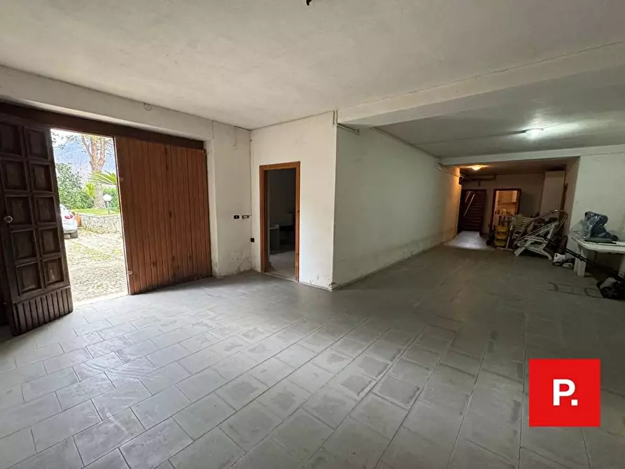 Immagine 27 di Villa in vendita  in Via Santacroce a Roccaromana