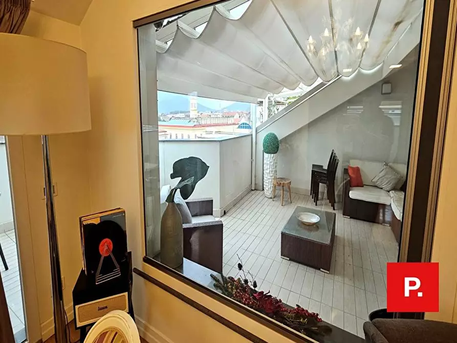 Immagine 11 di Appartamento in vendita  a Caserta