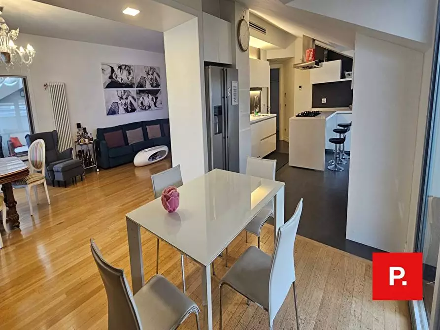 Immagine 16 di Appartamento in vendita  a Caserta