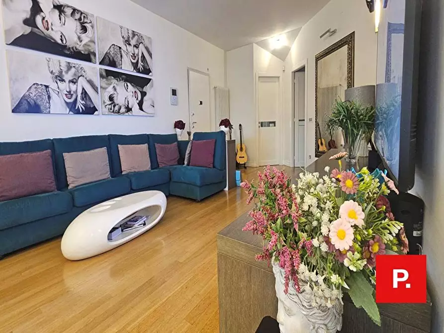 Immagine 18 di Appartamento in vendita  a Caserta
