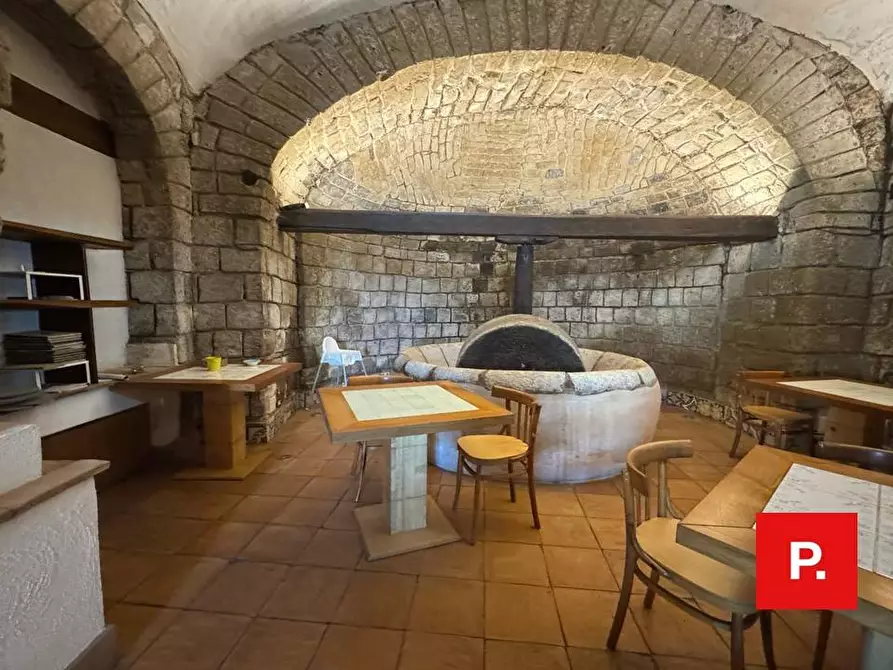 Immagine 14 di Locale commerciale in affitto  in via latina a Caiazzo