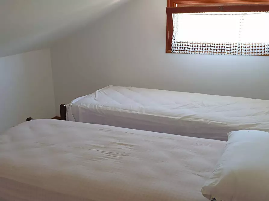 Immagine 14 di Villa in vendita  in villa curti a Venarotta