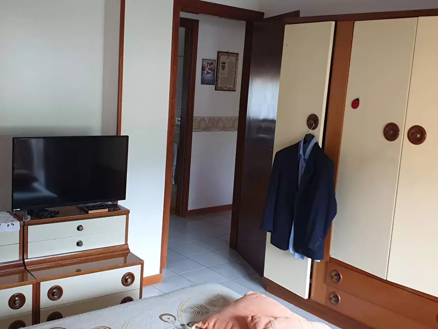 Immagine 7 di Appartamento in vendita  a Folignano