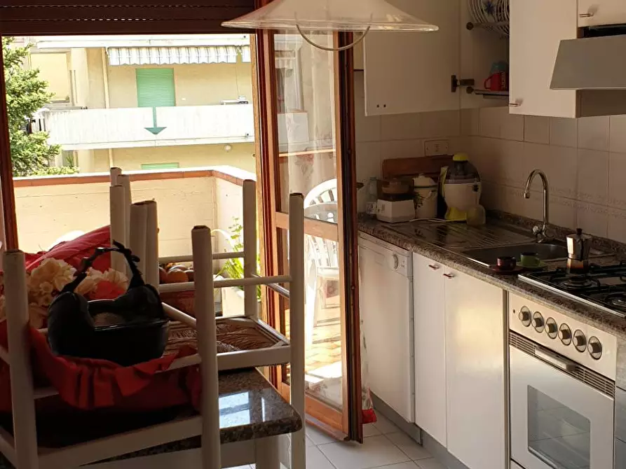 Immagine 5 di Appartamento in vendita  a Folignano