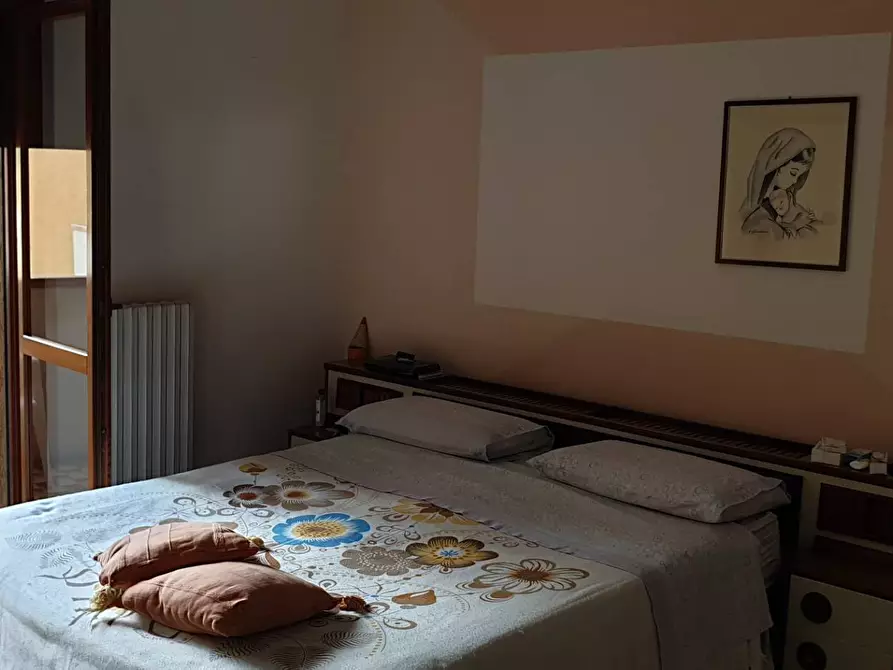 Immagine 15 di Appartamento in vendita  a Folignano