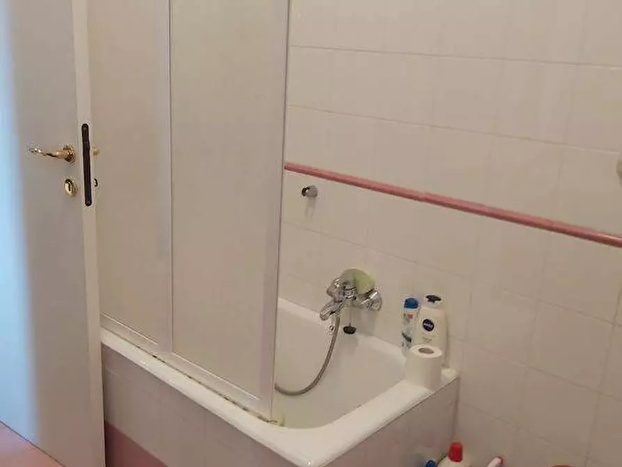 Immagine 8 di Appartamento in vendita  a Ascoli Piceno