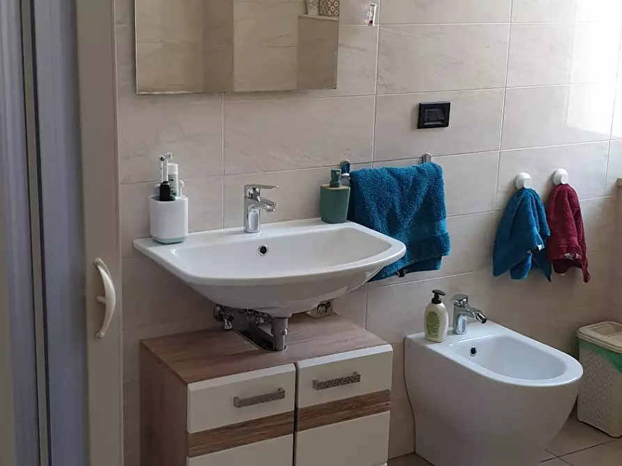 Immagine 10 di Appartamento in vendita  a Ascoli Piceno