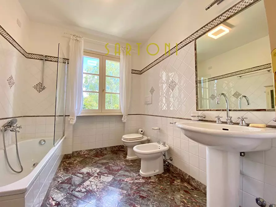 Immagine 13 di Appartamento in affitto  in Viale Ammiraglio  Morin a Forte Dei Marmi