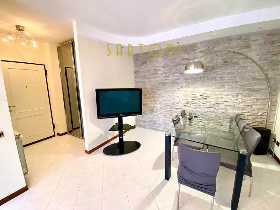 Immagine 11 di Appartamento in vendita  in Via Fratelli Cervi a Viareggio