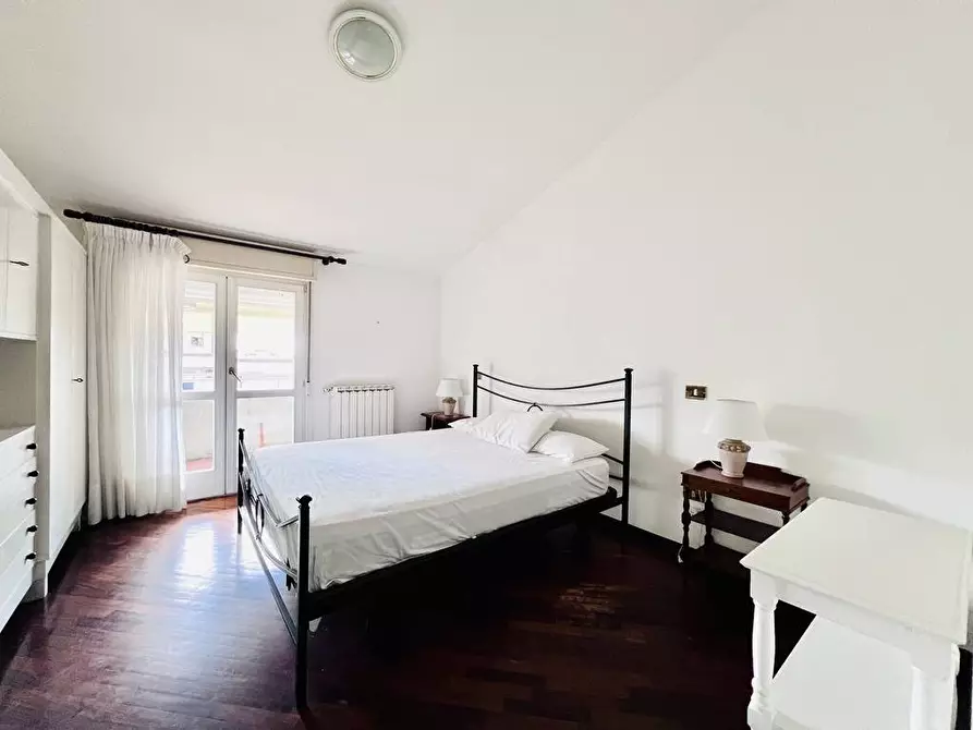 Immagine 8 di Appartamento in vendita  in Via Monte Gabberi a Viareggio