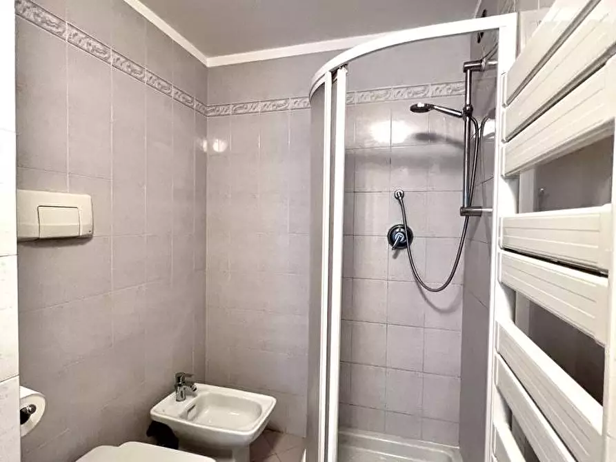 Immagine 13 di Appartamento in vendita  in Via Monte Gabberi a Viareggio